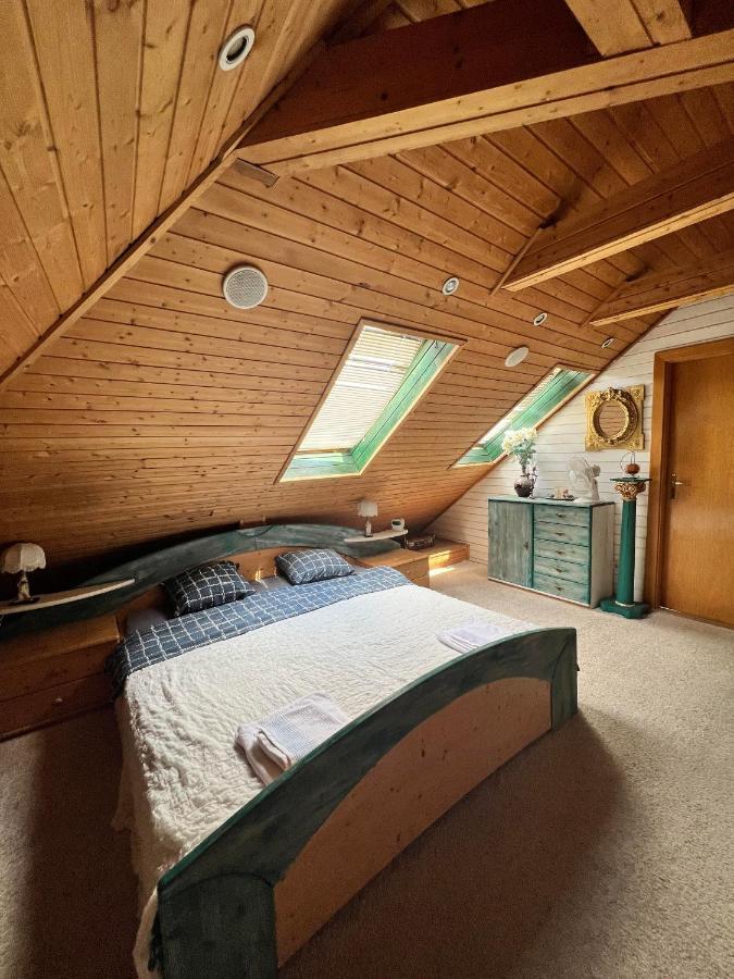 B&B Chardas Buk Bagian luar foto